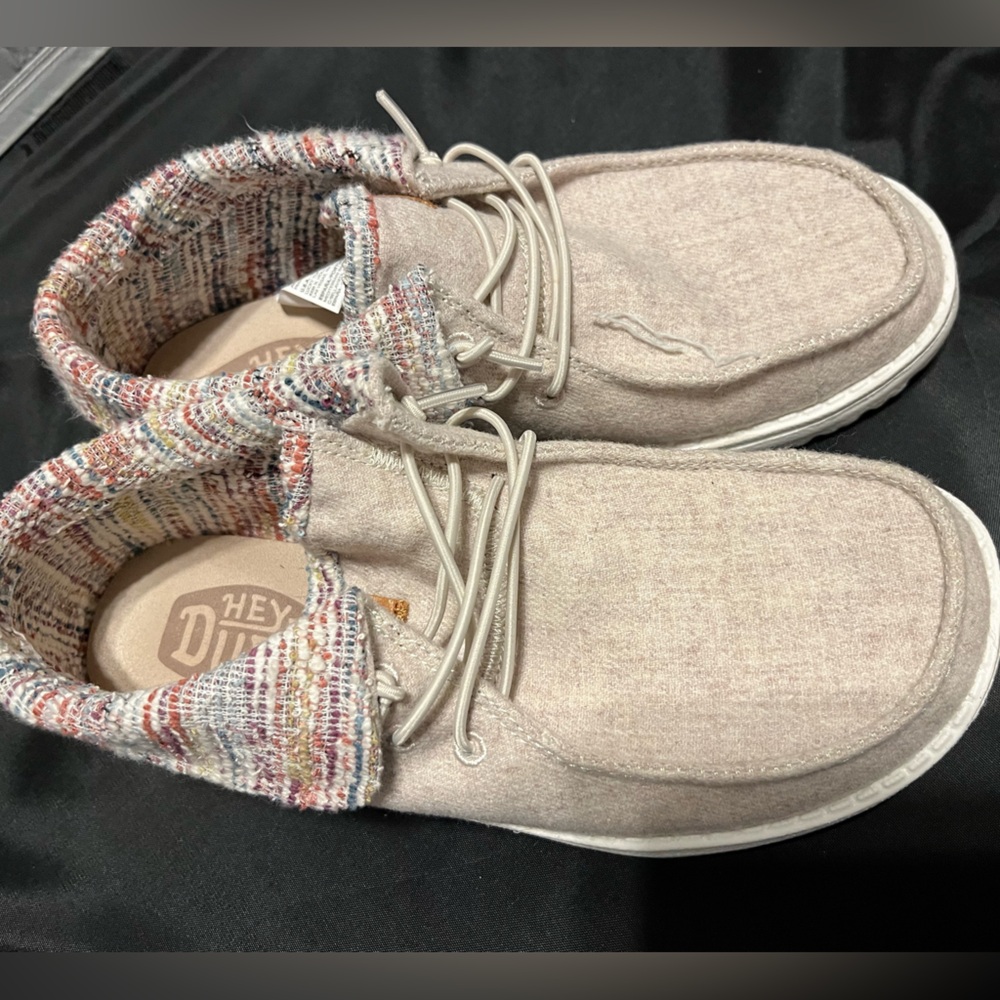 Hey Dudes kids women’s shoes